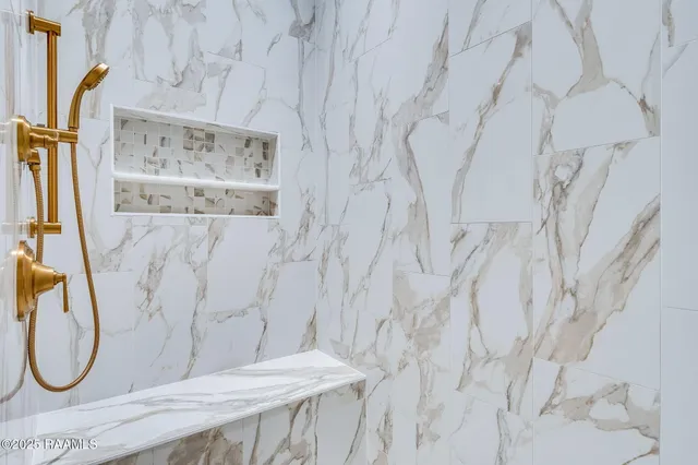 $5,800 | 105 Trailing Oaks Drive, Youngsville, LA 70592