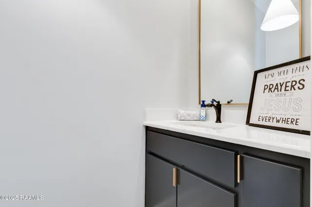 $5,800 | 105 Trailing Oaks Drive, Youngsville, LA 70592