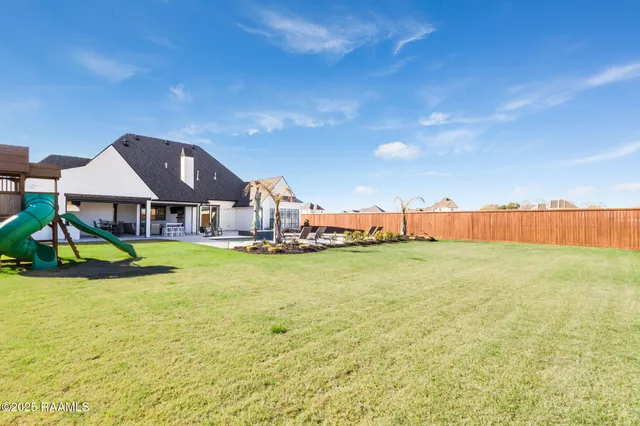 $5,800 | 105 Trailing Oaks Drive, Youngsville, LA 70592