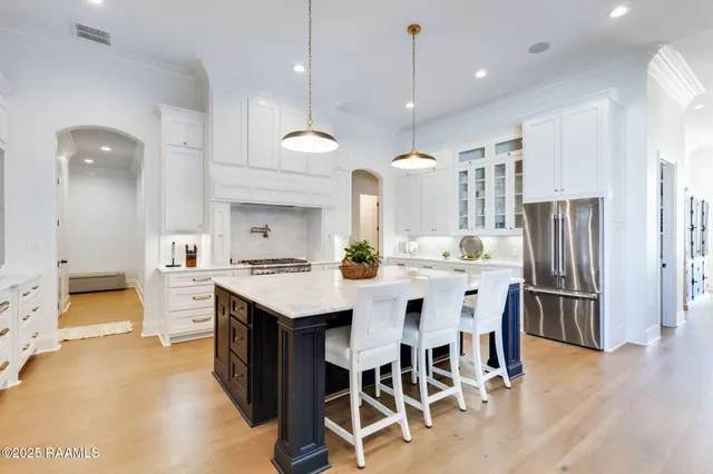 $5,800 | 105 Trailing Oaks Drive, Youngsville, LA 70592