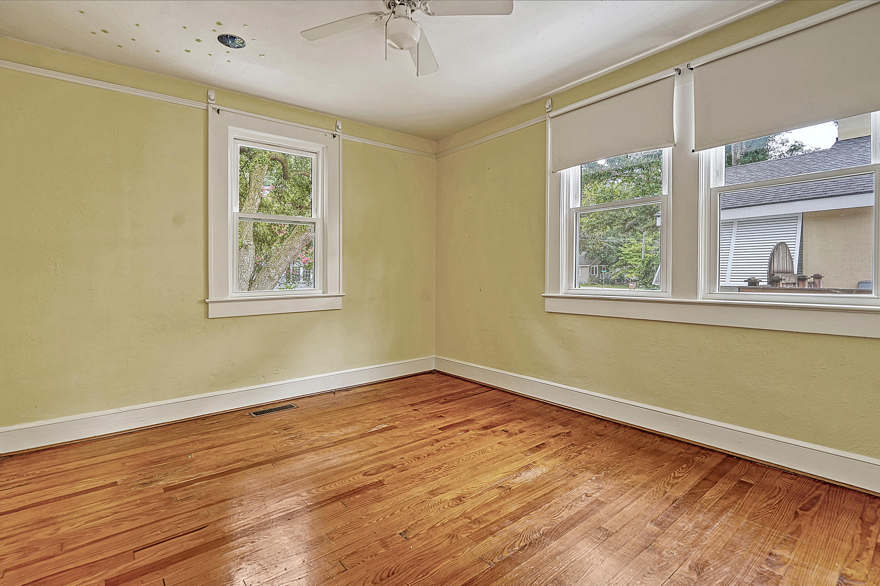 2162 Medway Road Charleston, SC 29412 - Photo 12 of 16 CREM_2162 Medway_015