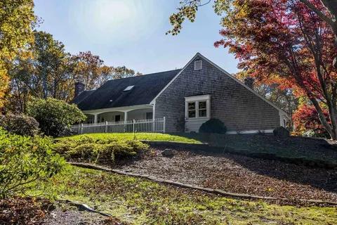 $979,900 | 65 Oakmont Drive, Barnstable, MA 02675