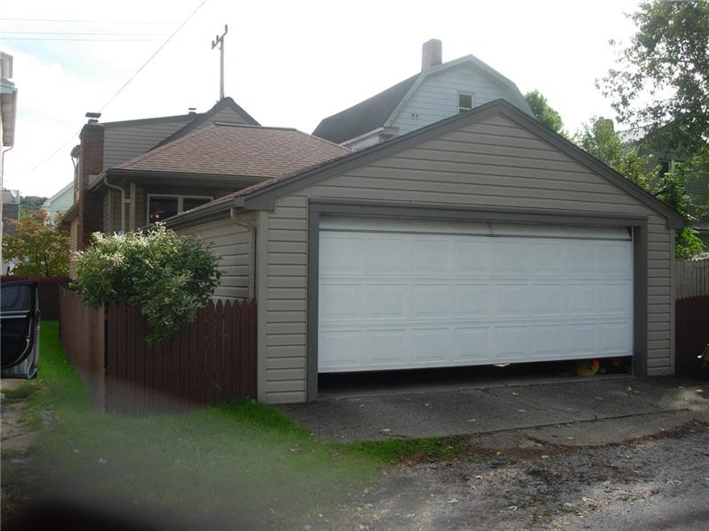 3315 7th Avenue Beaver Falls, PA 15010 - Photo 3 of 12