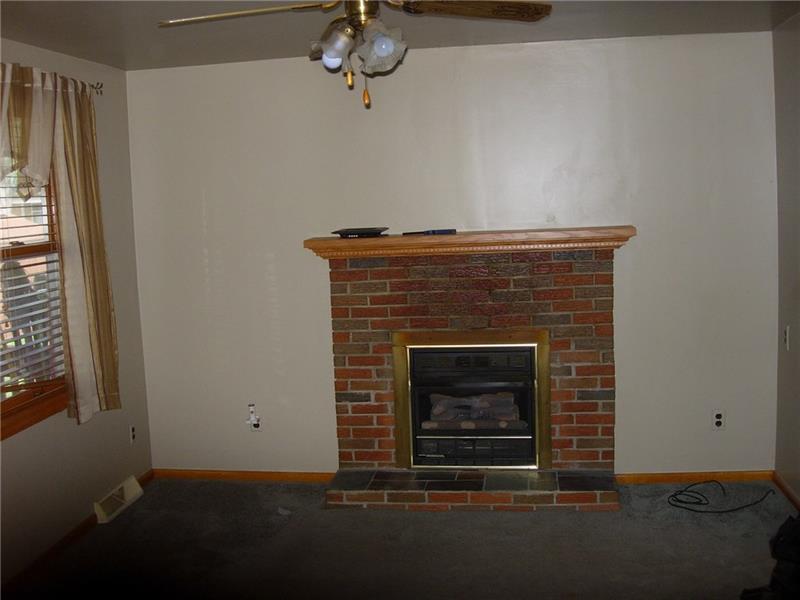 3315 7th Avenue Beaver Falls, PA 15010 - Photo 4 of 12