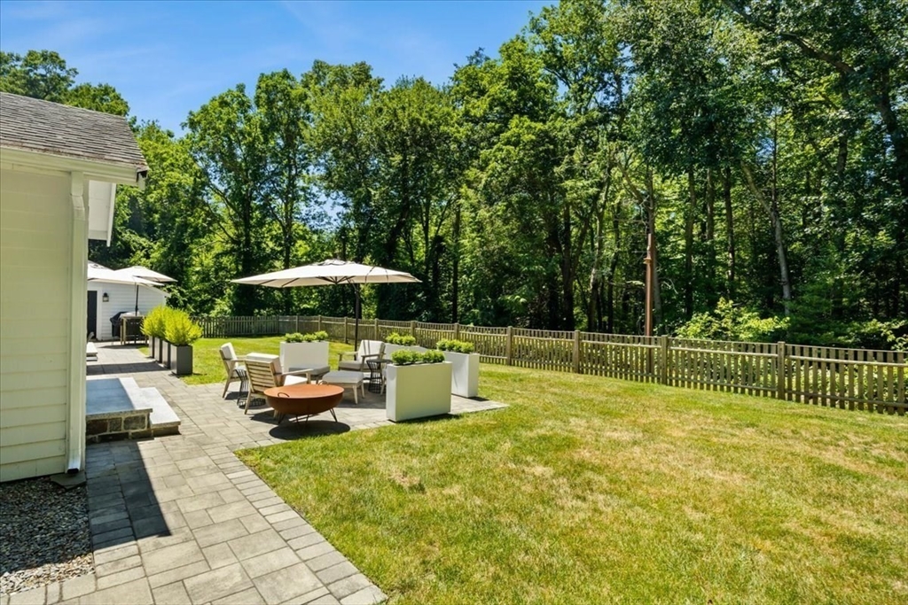 822 First Parish Road Scituate, MA 02066 - Photo 9 of 32