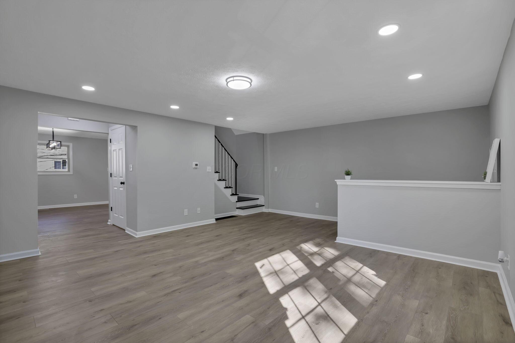 2846 Petzinger Road, Unit 70 Columbus, OH 43209 - Photo 13 of 30 Upstairs