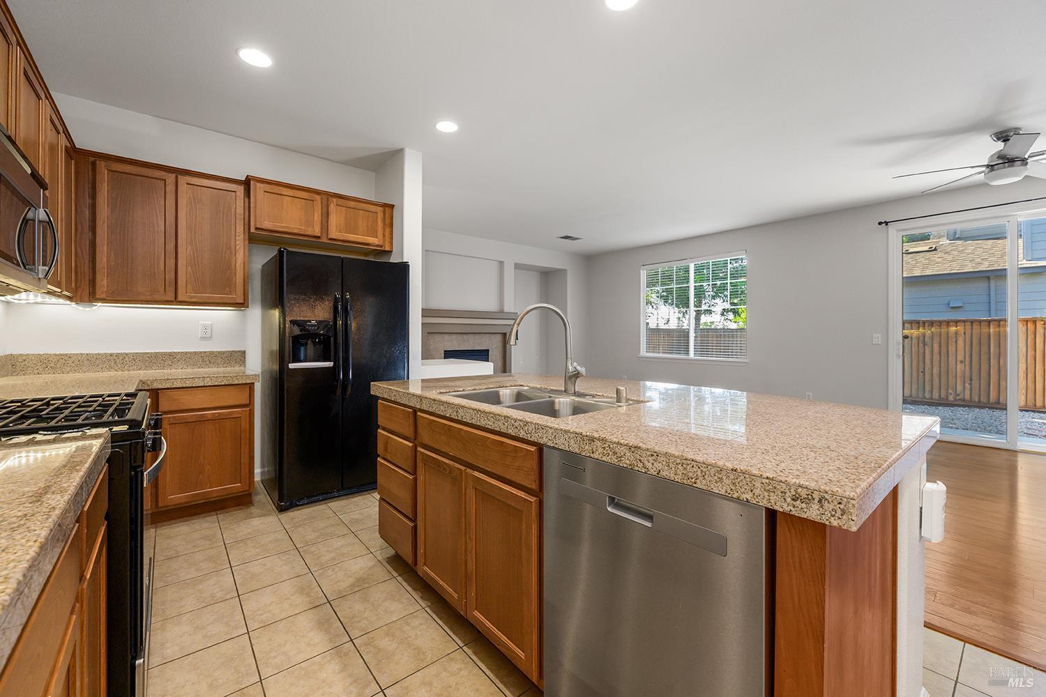 1707 St Anthony Way Santa Rosa, CA 95404 - Photo 11 of 33