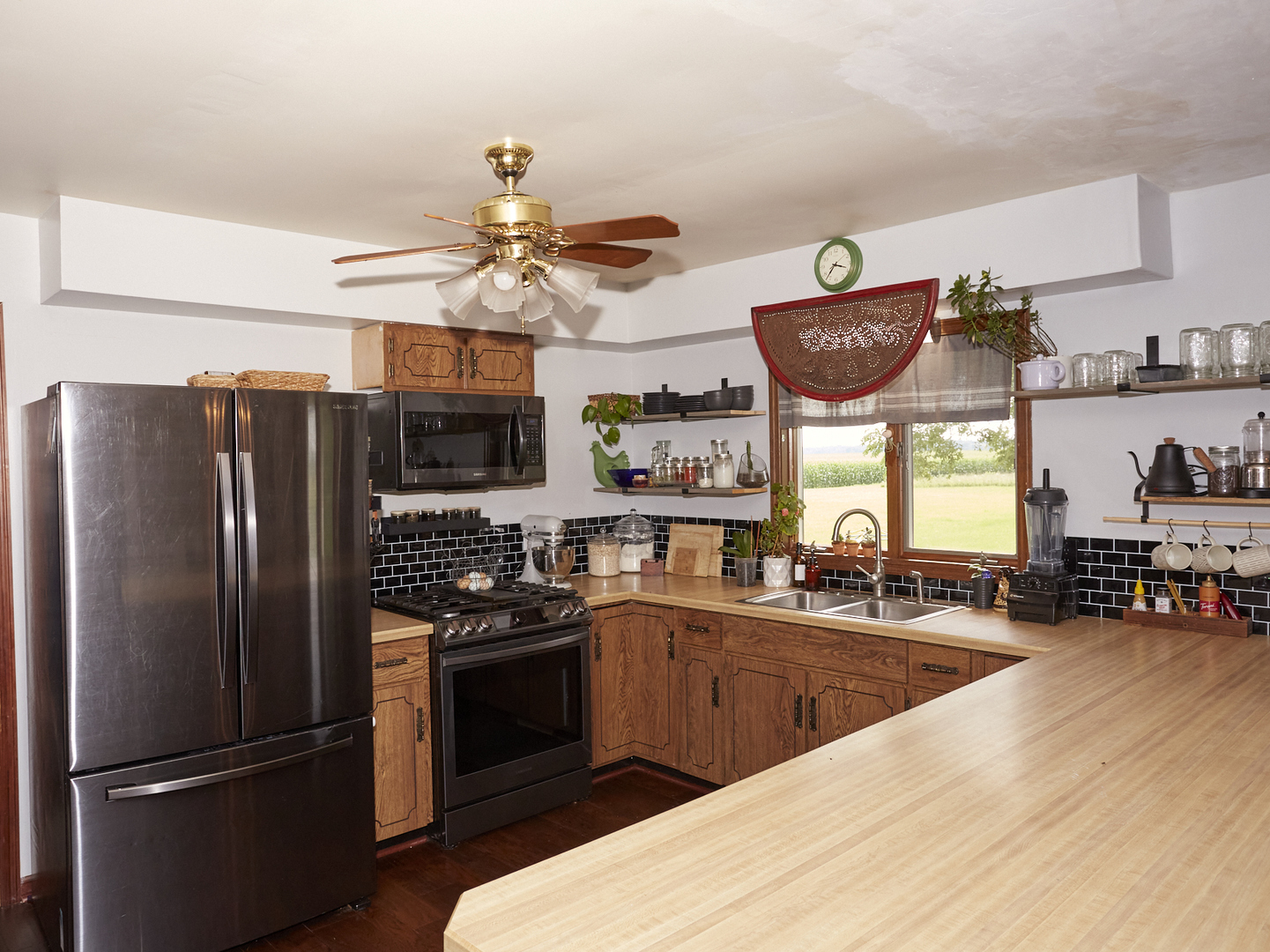 4S558 Florence Road Big Rock, IL 60511 - Photo 7 of 27 Gallery Image 7