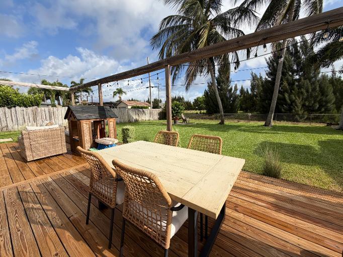 2637 Exuma Road West Palm Beach, FL 33406 - Photo 2 of 16 Backyard Deck