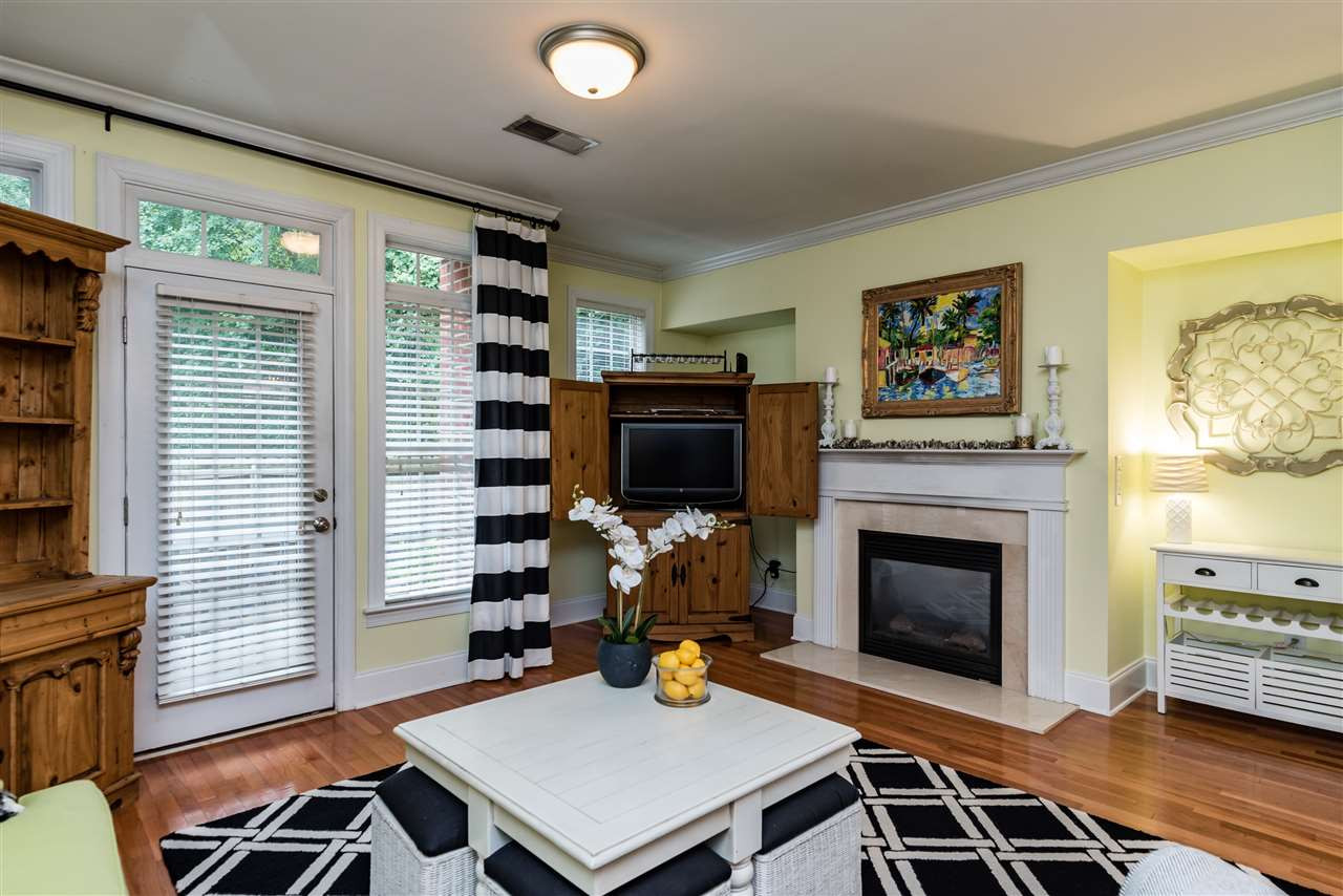 631 Highpark Lane Raleigh, NC 27608 - Photo 15 of 25 Living Room