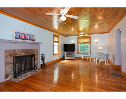 344 Chace Street Clinton, MA 01510 - Photo 6 of 18 Gallery Image 6