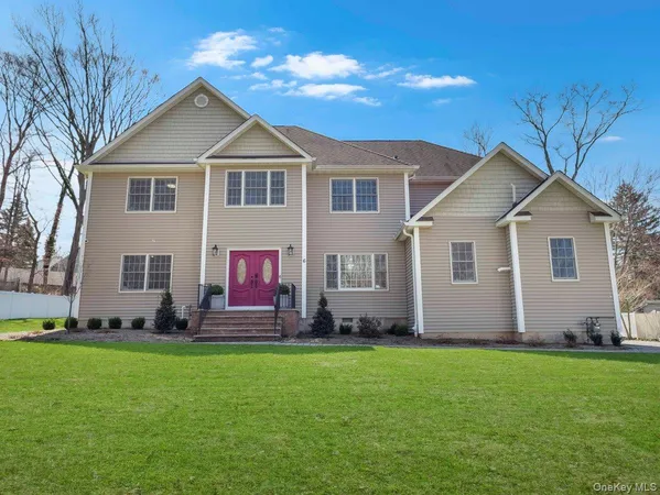 $889,000 | 6 Park Avenue, Valley Cottage, NY 10989