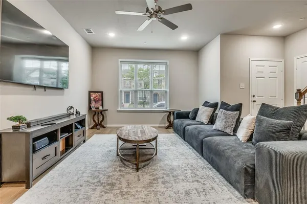 $2,400 | 3013 Willow Wood Court, Crandall, TX 75114