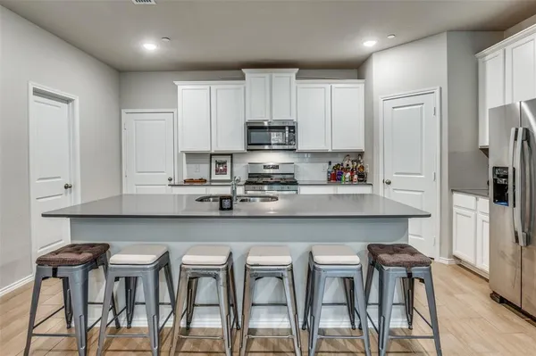 $2,400 | 3013 Willow Wood Court, Crandall, TX 75114