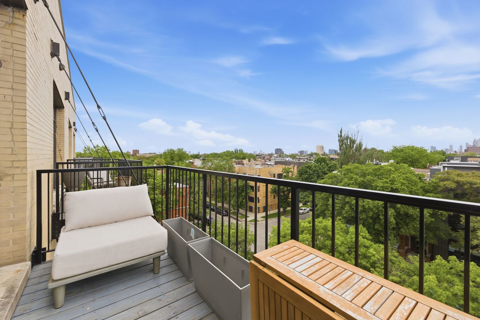 2101 West Rice Street, Unit 407 Chicago, IL 60622 - Photo 26 of 29 Gallery Image 26