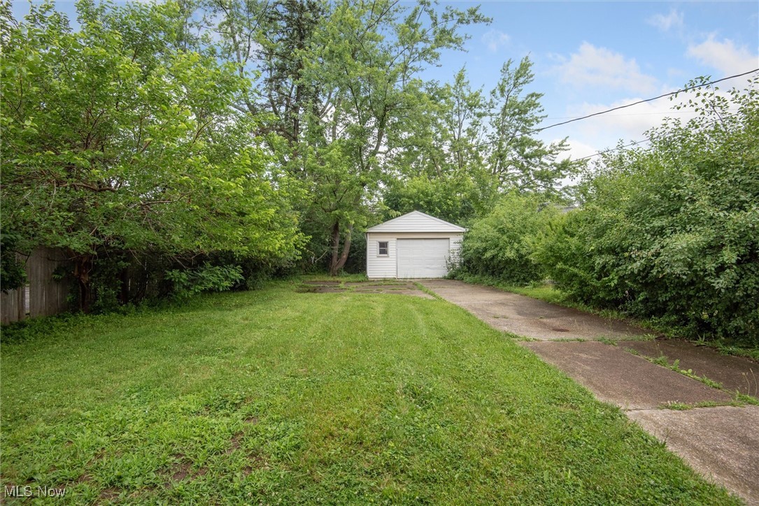 20107 Libby Road Maple Heights, OH 44137 - Photo 7 of 29 Gallery Image 7