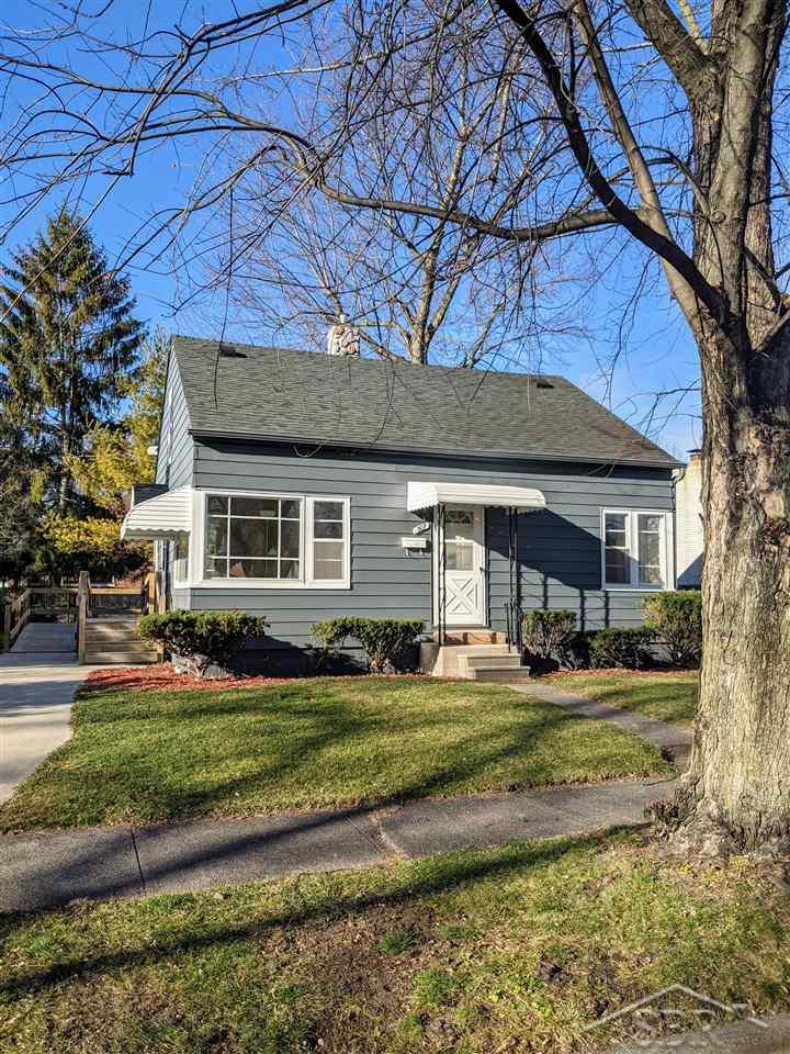 307 Cornell Street Bay City, MI 48708 - Photo 1 of 22 50030271.JPG