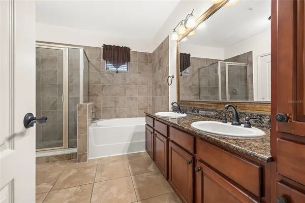 $155,000 | 901 Charo Parkway, Unit 716, Davenport, FL 33897