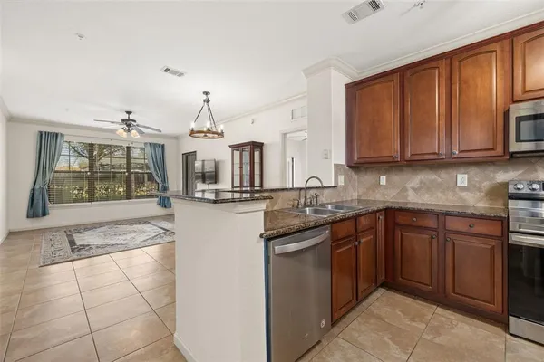 $155,000 | 901 Charo Parkway, Unit 716, Davenport, FL 33897