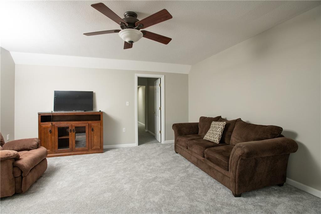 322 Saddlebrook Road Gibsonia, PA 15044 - Photo 13 of 24 Gallery Image 13