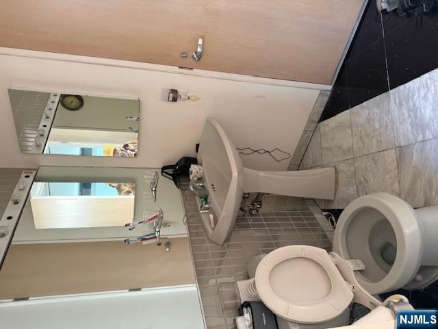 712 River Renaissance, Unit A12 East Rutherford, NJ 07073 - Photo 18 of 31