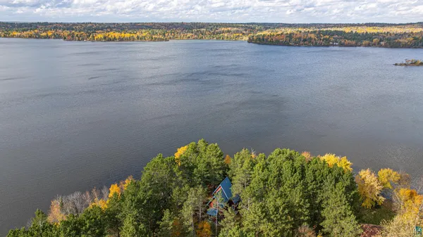 $825,000 | 1621 North Pioneer Road, Ely, MN 55731