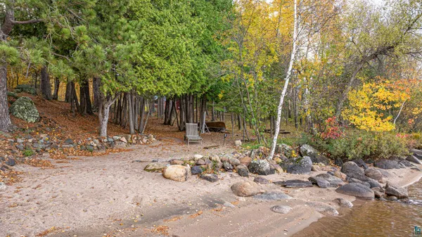 $825,000 | 1621 North Pioneer Road, Ely, MN 55731
