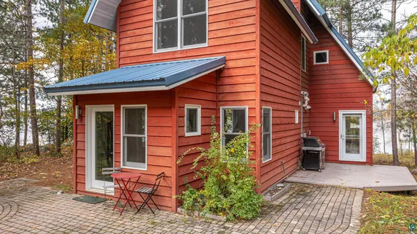 $825,000 | 1621 North Pioneer Road, Ely, MN 55731