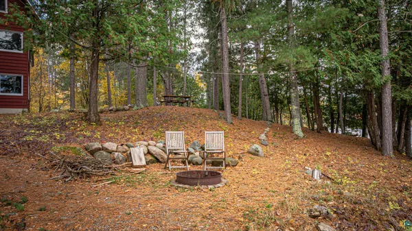 $825,000 | 1621 North Pioneer Road, Ely, MN 55731