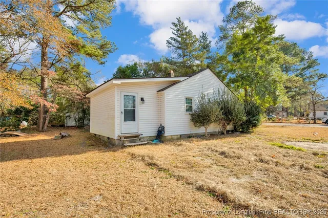 $115,000 | 5426 Pinecrest Street, Hope Mills, NC 28348