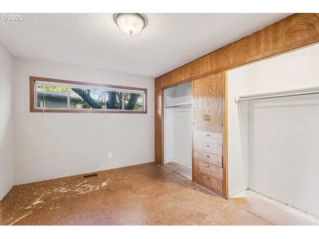 view of an empty room