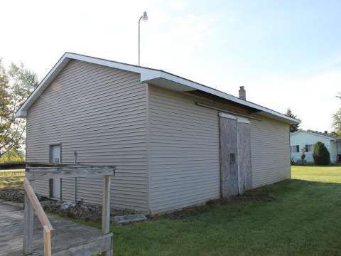 7521 Durand Road New Lothrop, MI 48460 - Photo 7 of 23 20374928-6.JPG