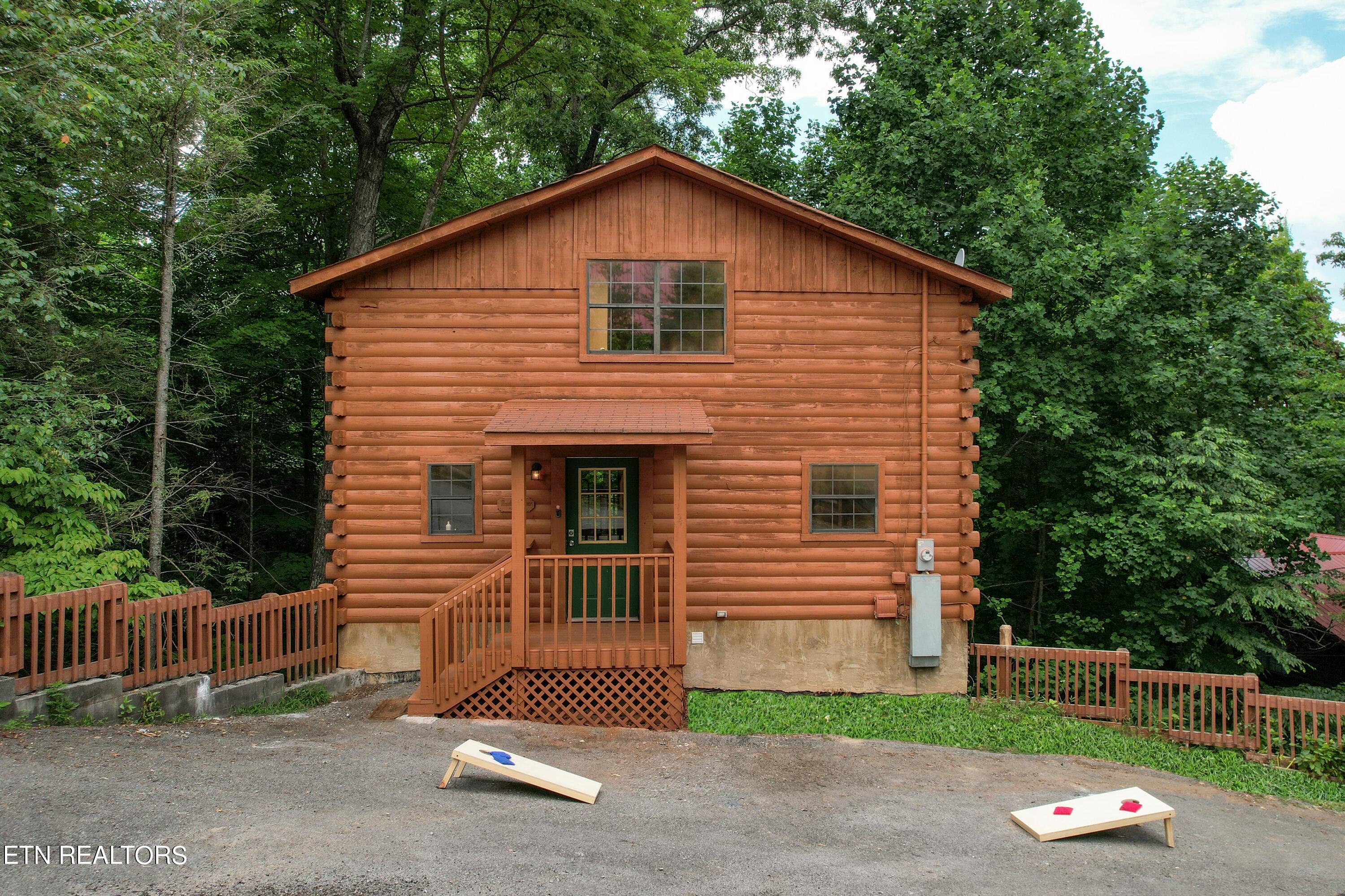 2145 East View Dr  