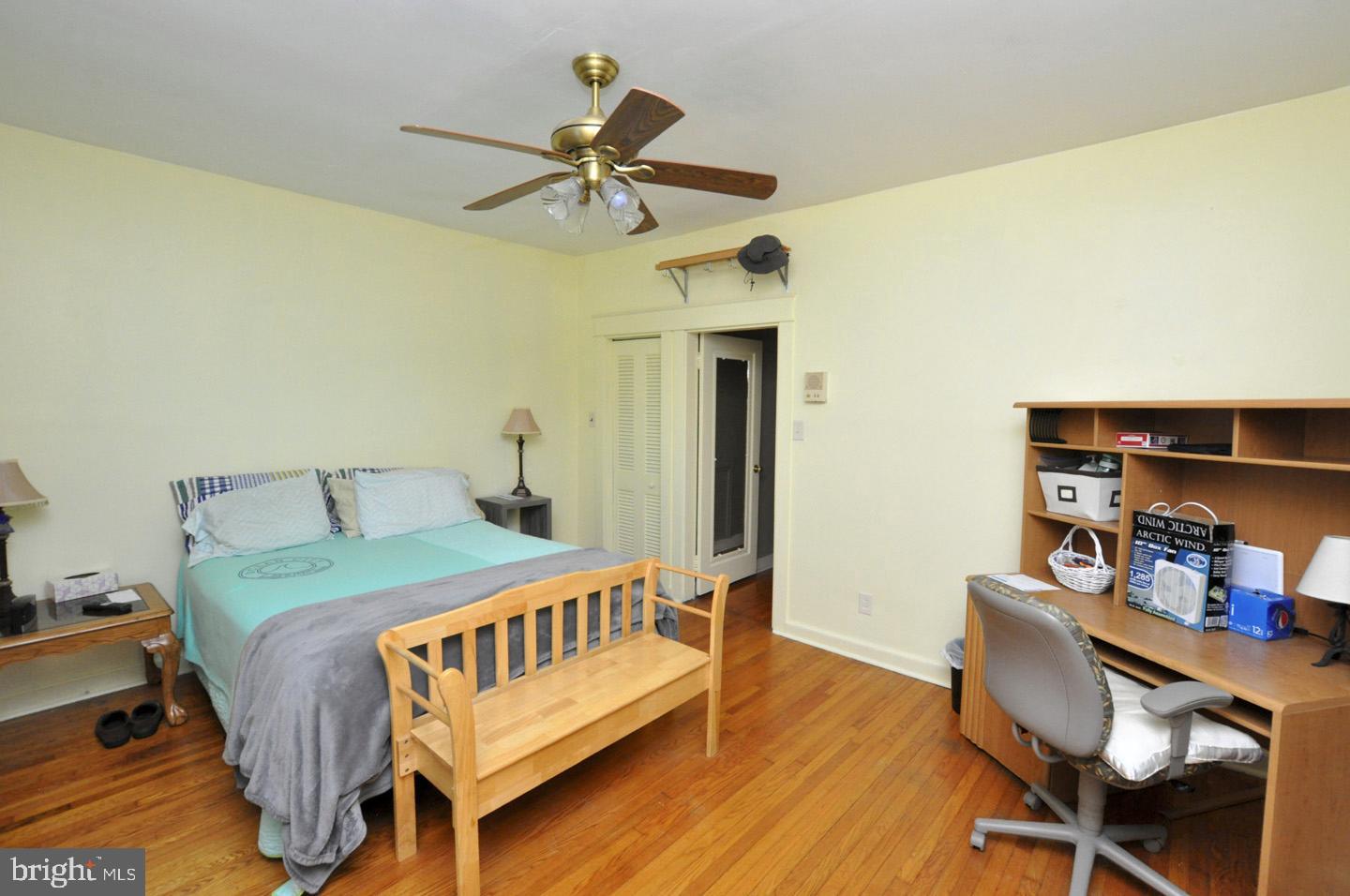 533 Manor Road Beverly, NJ 08010 - Photo 13 of 34 Main Bedroom