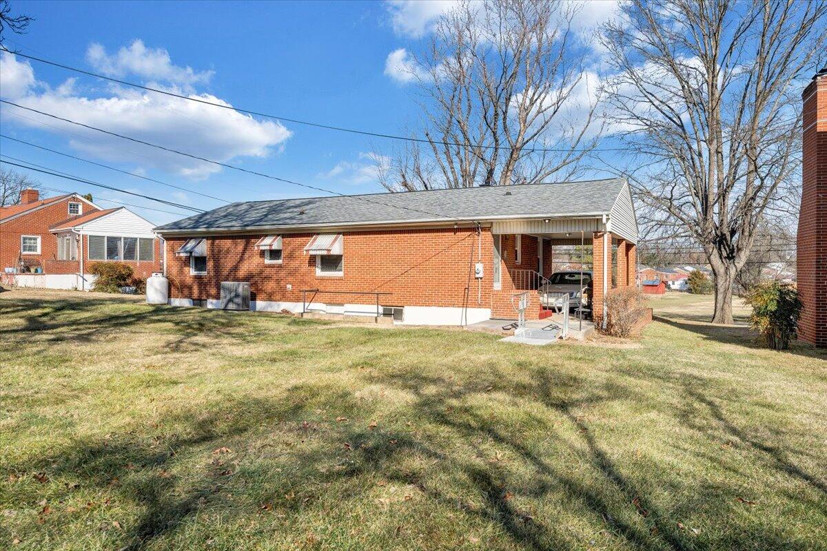 3808 Cove Road Roanoke, VA 24017 - Photo 25 of 34