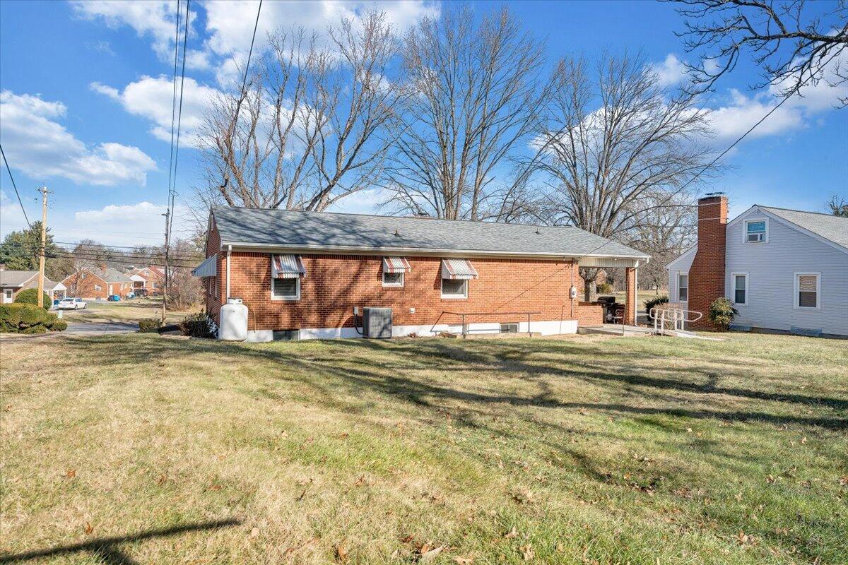 3808 Cove Road Roanoke, VA 24017 - Photo 27 of 34 a view of a house with a swimming pool
