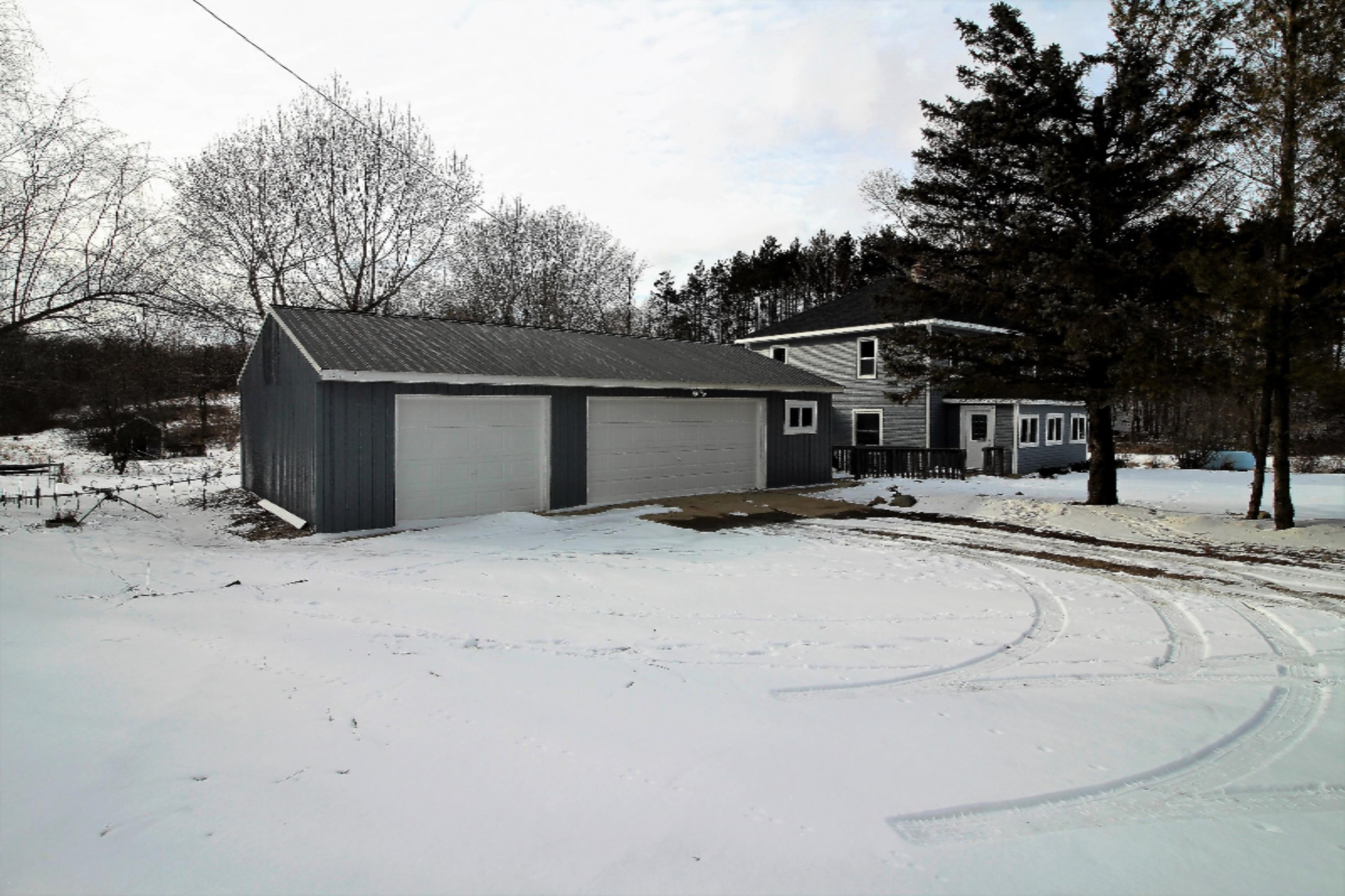 8250 South Clark Road Nashville, MI 49073 - Photo 2 of 31 IMG_9510