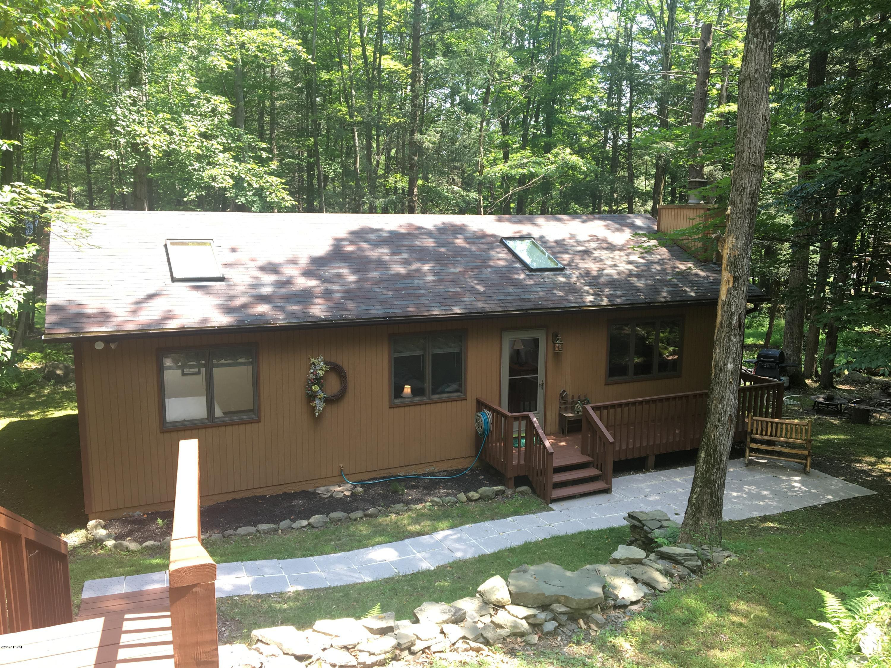 1044 Tomahawk Road Lake Ariel, PA 18436 - Photo 1 of 39