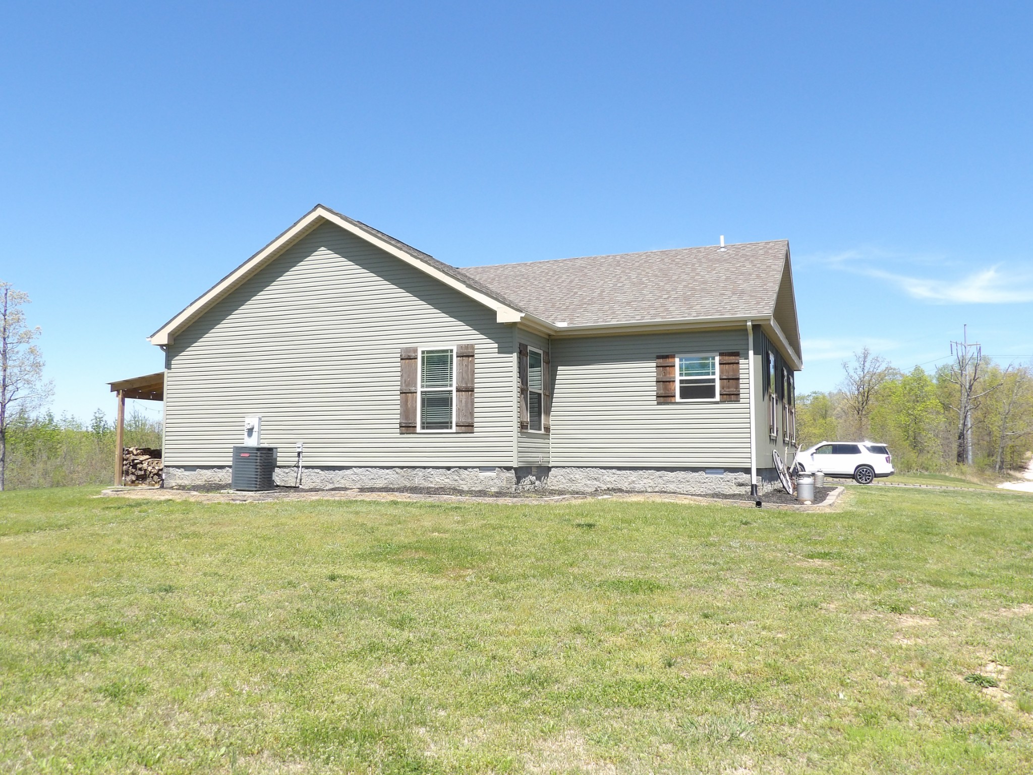 520 Young Road Waverly, TN 37185 - Photo 5 of 64