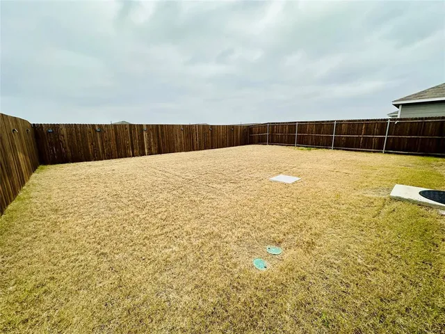 $1,700 | 1514 Trick Riding Way, Crandall, TX 75114