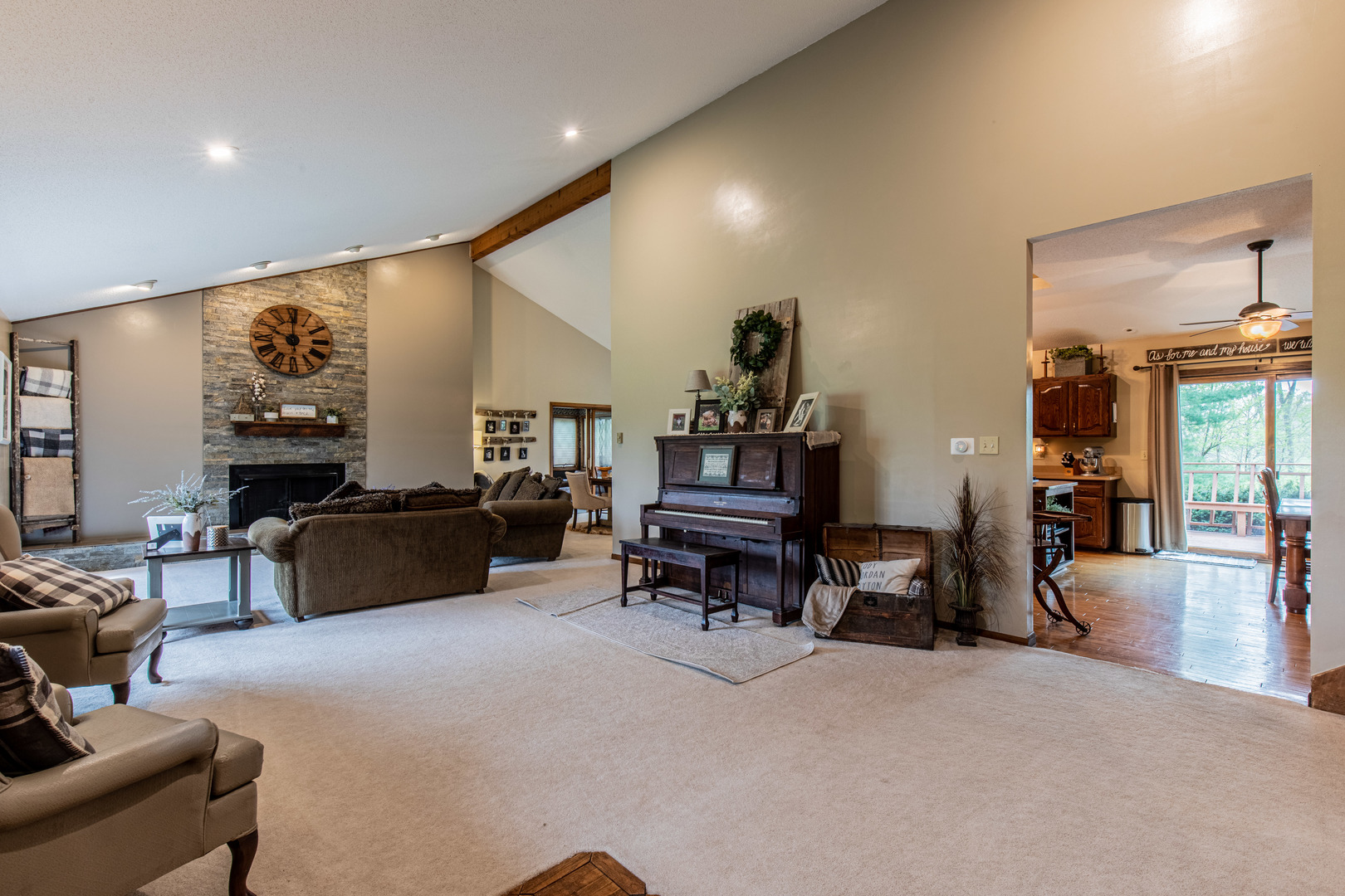 1000 Timber Ridge Road Princeton, IL 61356 - Photo 27 of 55 a living room with furniture and a piano