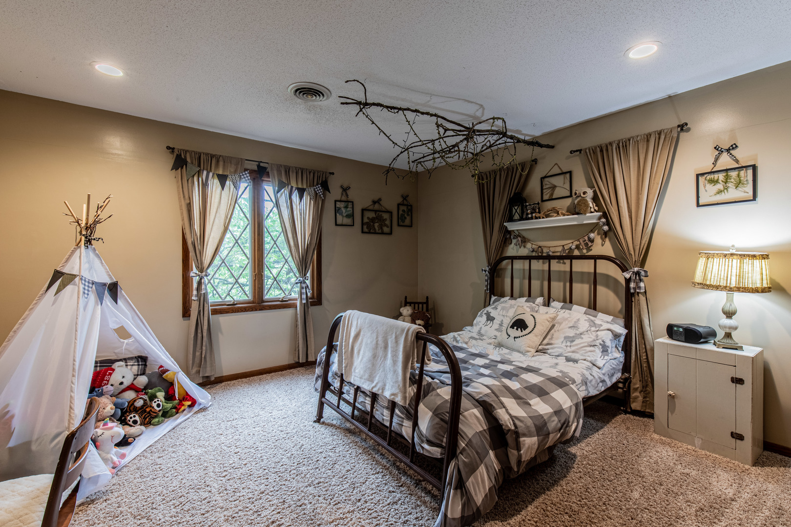 1000 Timber Ridge Road Princeton, IL 61356 - Photo 34 of 55 a bedroom with a bed and a window
