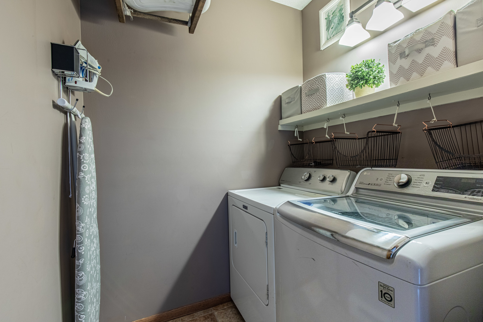 1000 Timber Ridge Road Princeton, IL 61356 - Photo 38 of 55 a utility room with dryer and washer