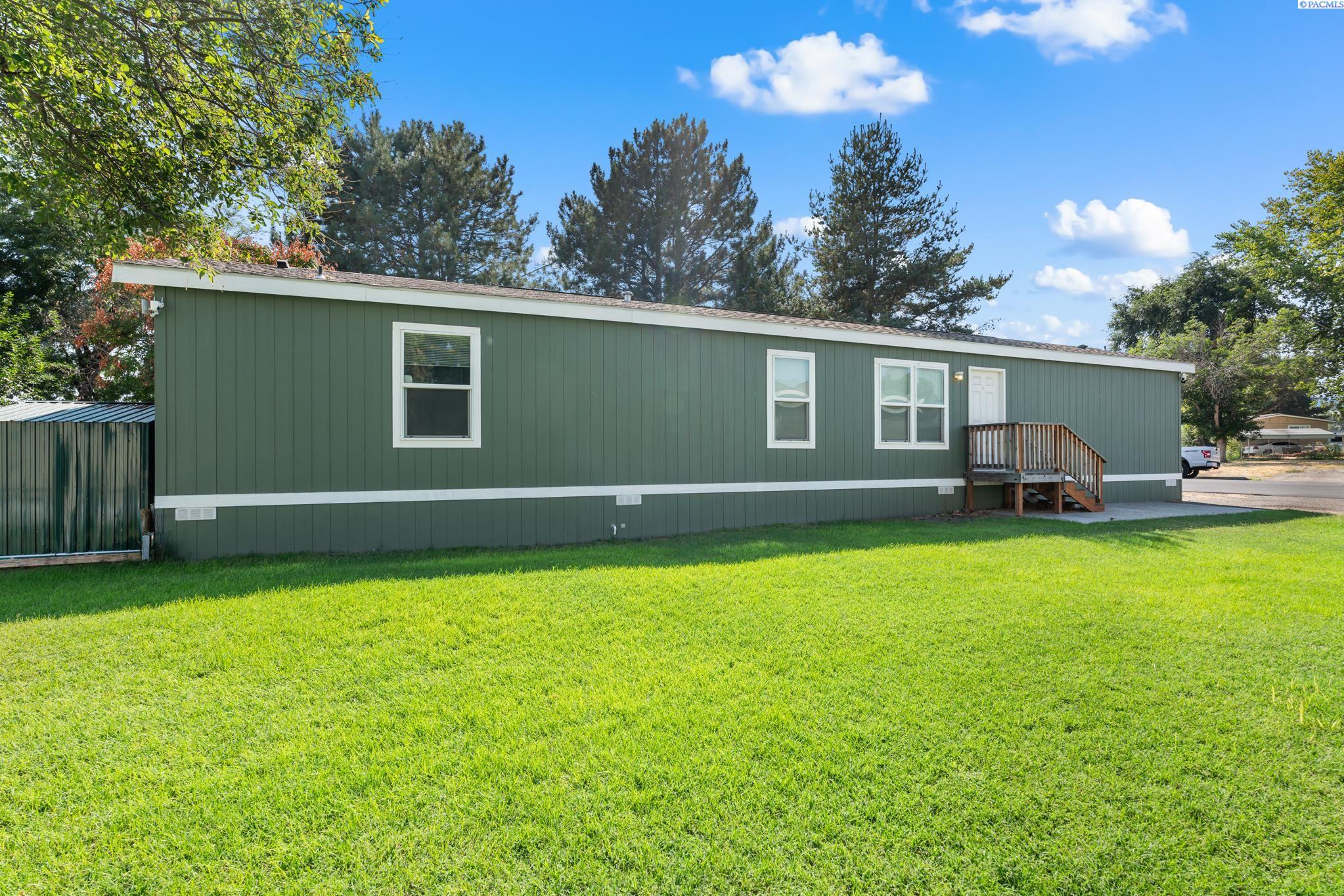 203106 East Bowles Road, Unit 83 Kennewick, WA 99337 - Photo 2 of 25 Gallery Image 2