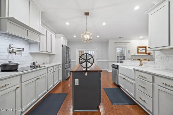 $470,000 | 2141 Autumn Drive, Kinston, NC 28501