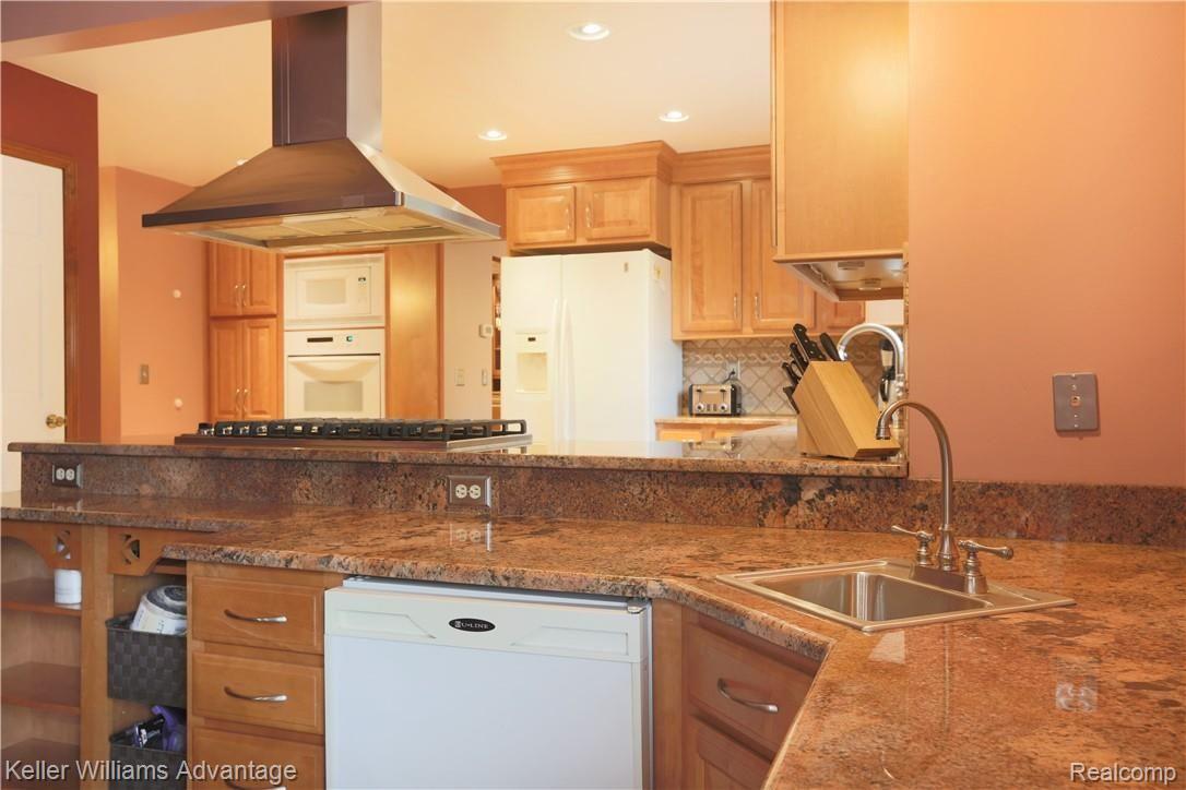 419 Worthington Road Canton, MI 48188 - Photo 19 of 37 0I0A4882.jpg