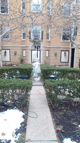 $1,300 | 5132 West 21st Street, Unit 2S, Cicero, IL 60804