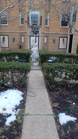 $1,300 | 5132 West 21st Street, Unit 2S, Cicero, IL 60804