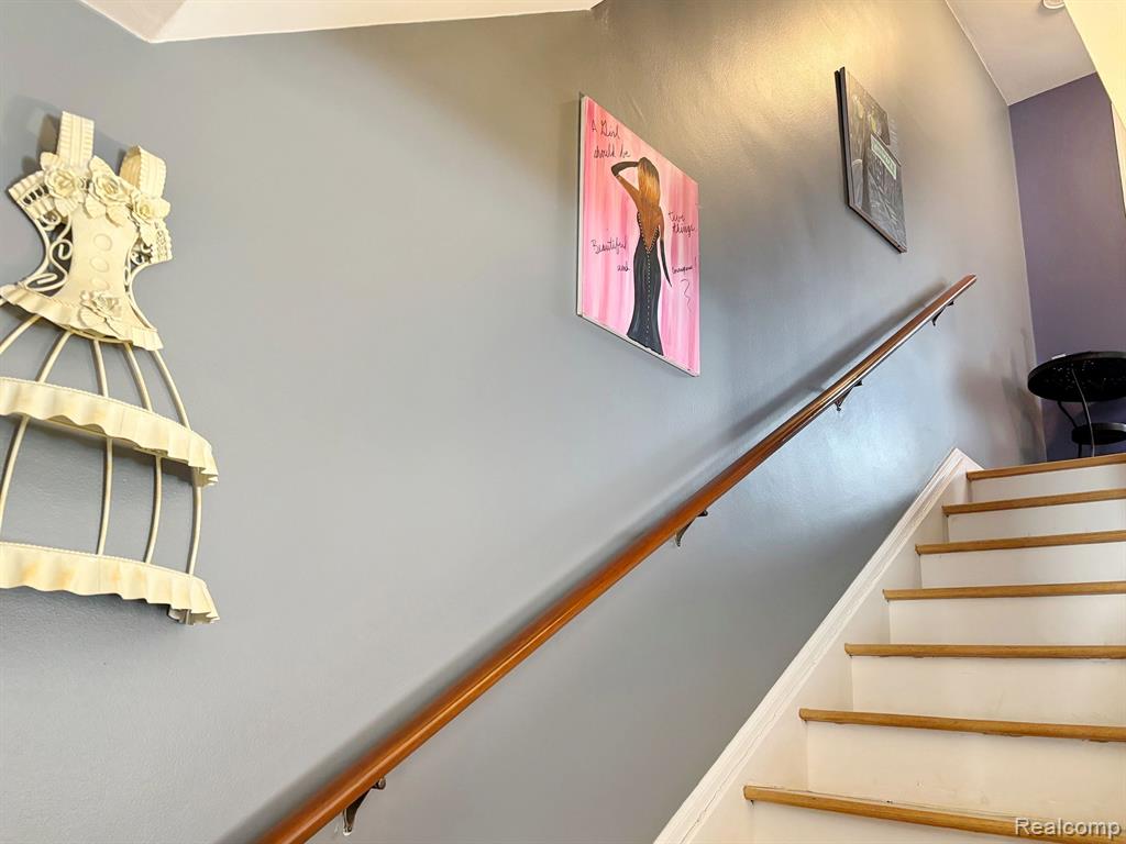 2717 Oliver Road Royal Oak, MI 48073 - Photo 11 of 24 Gallery Image 11