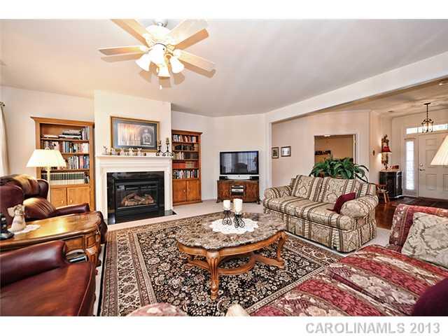 799 Platinum Drive Fort Mill, SC 29708 - Photo 3 of 16 Gallery Image 3